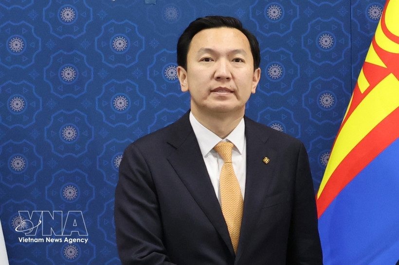 尼亚木-奥索尔·乌其日勒先生当选蒙古国总理。图自越通社