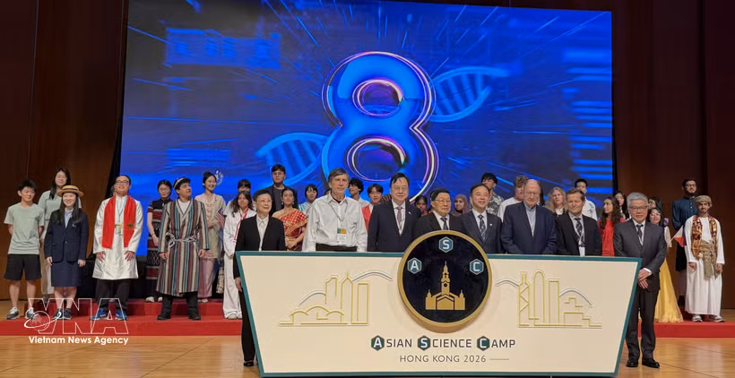来自28个国家和地区的代表以及世界著名的专家学者参加此次活动。图自越通社