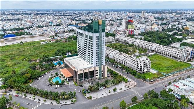 芹苴市的一角。图自越通社