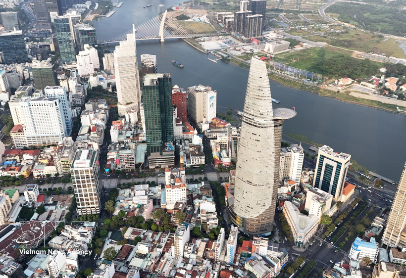 位于胡志明市中心的Bitexco金融大厦。图自越通社