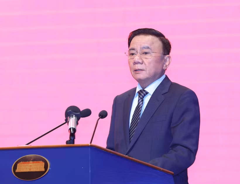 越共中央政治局委员、中央书记处常务书记陈锦秀出席会议并发表指导讲话。图自越通社