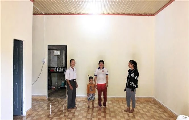 昆嵩省少数民族改善住房条件。图自越通社