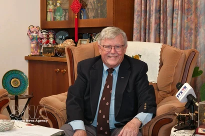 澳大利亚新南威尔士大学澳大利亚国防学院卡尔·塞耶教授。图自越通社