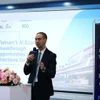 波士顿咨询集团（BCG）董事总经理兼合伙人、公共部门主管阿诺德介绍人工智能经济报告。图自《越南之声》