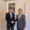 AABF主席兼组委会主任Francis Wong与越南驻澳大利亚大使范雄心。图自越通社