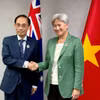 越南外交部长黎怀忠会见澳大利亚外交部长黄英贤。外交部供图