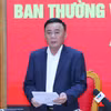 越共中央政治局委员、中央书记处常务书记、中央党机关党委书记陈锦秀主持会议。图自越通社