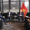 越南政府常务副总理阮和平会见恒星发展基金会主席何塞·费尔南德斯·达蓬特（José Fernández da Ponte）。图自越通社