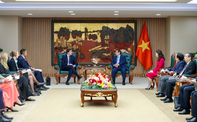 会见场景。图自越通社 o-truong-hop-tac-phat-trien-quoc-te-va-ngoai-thuong-thuy-dien-8027747.jpg
