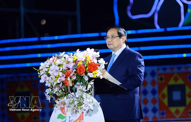vnanet-thu-tuong-pham-minh-chinh-du-le-khai-mac-le-hoi-hoa-ban-nam-2026-8628032.jpg