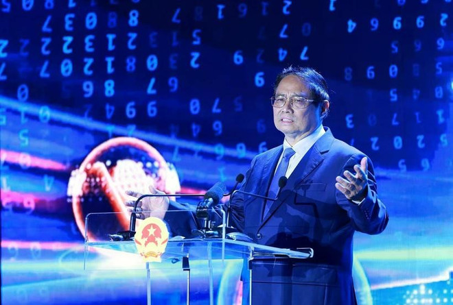 越南政府总理范明政发表讲话。图自越通社 u-tuong-du-su-kien-chuyen-doi-so-nganh-ngan-hang-nam-2025-8062540.jpg