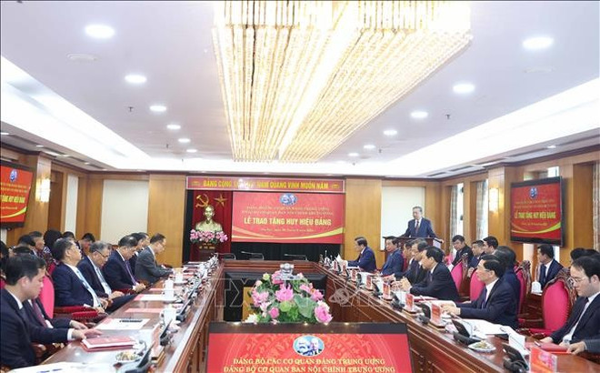 苏林总书记发言。图自越通社 uuid06815f57-619c-4d24-83b6-115ee324c534code001library1type1mode1loctruecaptrue.jpg