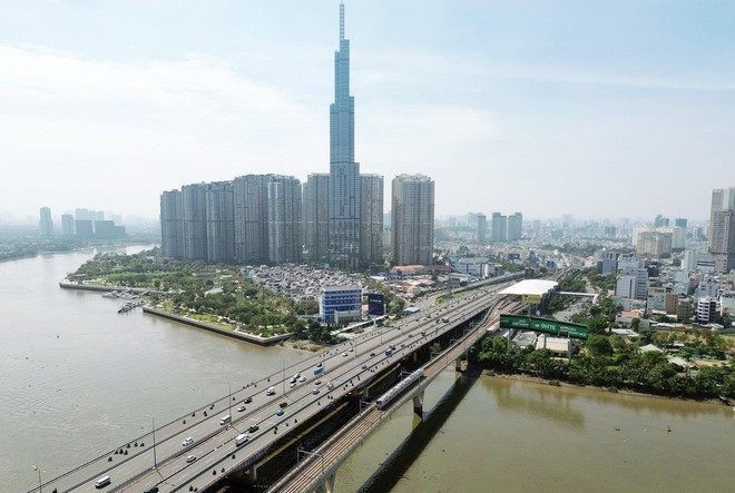 胡志明市一角。图自越通社 metro-ben-thanh-suoi-tien.jpg