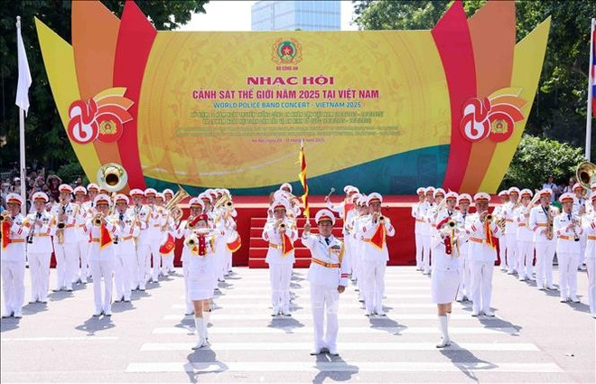 dai-nhac-hoi.jpg