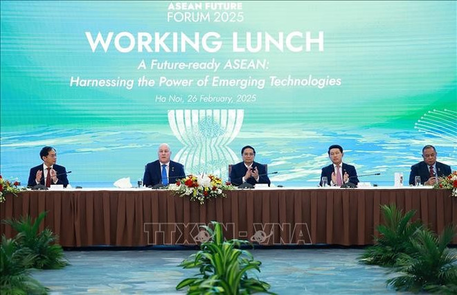 hu-tuong-pham-minh-chinh-va-thu-tuong-new-zealand-du-phien-lam-viec-ve-cong-nghe-stand-1.jpg
