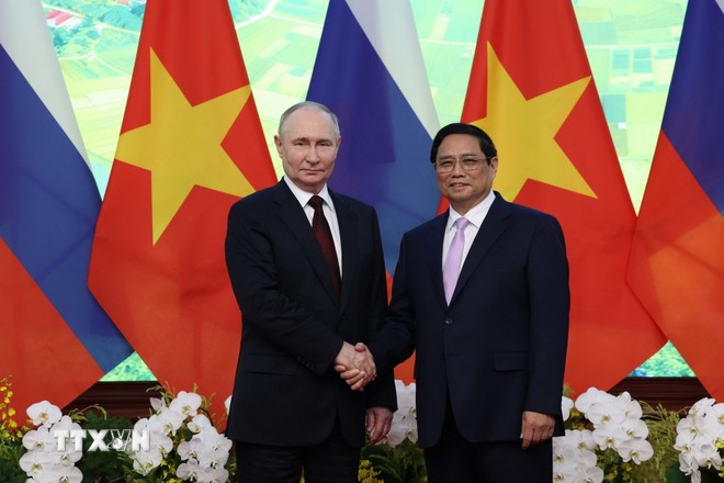 6月20日下午,越南政府总理范明政在政府总部会见了正在访问越南的俄罗斯联邦总统弗拉基米尔·普京。图自越通社 viet-nam-lien-bang-nga-5.jpg