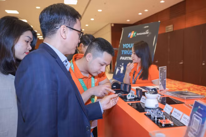 hoi-thao-chuyen-de-cuoc-cach-mang-cong-nghe-ban-dan-ai-tai-silicon-valley-7908221.jpg