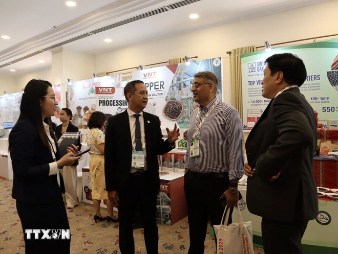 khai-mac-hoi-nghi-quoc-te-nganh-ho-tieu-va-gia-vi-viet-nam-nam-2025-0303-2.jpg