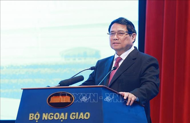 thu-tuong-du-hoi-nghi-trien-khai-nhiem-vu-nganh-ngoai-giao-nam-2025-stand-4804.jpg