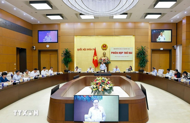 会议现场。图自越通社 chu-tich-quoc-hoi-chu-tri-phien-hop-thu-hai-hoi-dong-bau-cu-quoc-gia-15-3.jpg