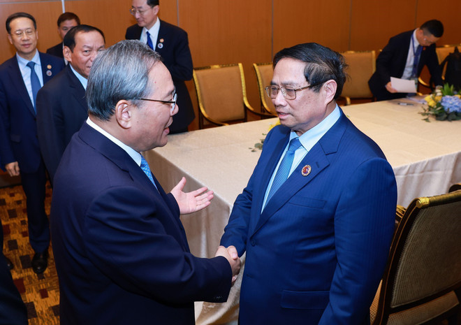 越南政府总理范明政与中国国务院总理李强举行会谈