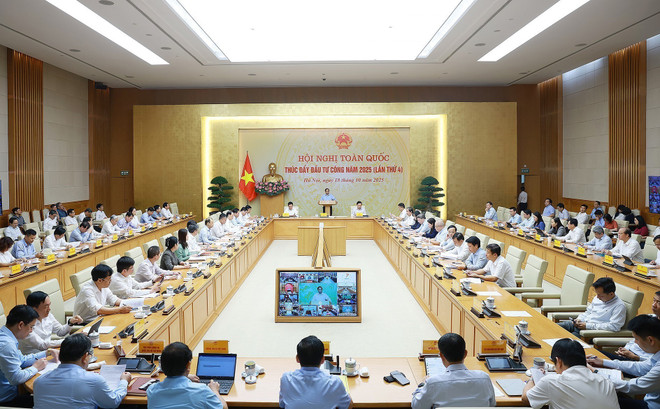 会议现场。图自越通社 vna-potal-thu-tuong-chu-tri-hoi-nghi-toan-quoc-lan-thu-4-ve-thuc-day-dau-tu-cong-nam-2025-8346474.jpg