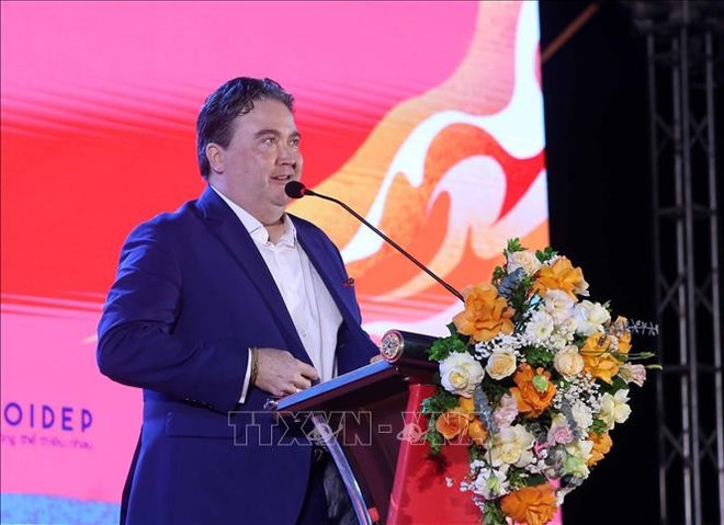 美国驻越南大使马克·纳珀发言。图自越通社 da-nang1-22625.jpg