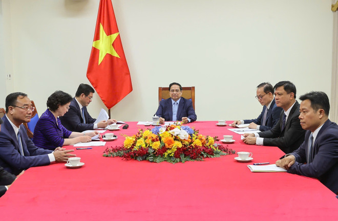越南政府总理范明政与德国总理弗里德里希·默茨通电话。图自越通社 vna-potal-thu-tuong-pham-minh-chinh-dien-dam-thu-tuong-duc-friedrich-merz-8305137.jpg