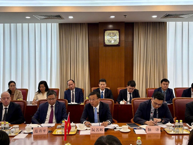 越南建设部副部长阮名辉出席越中铁路合作联合委员会第一次会议。图自越通社 viet-trung-2.jpg