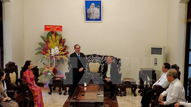 胡志明市领导圣诞节前开展宗教团体节日慰问活动 ảnh 2 胡志明市领导圣诞节前开展宗教团体节日慰问活动 ảnh 2