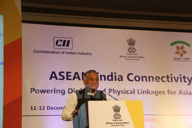 越南代表团出席在新德里举行的东盟印度互联互通峰会 ảnh 2 越南代表团出席在新德里举行的东盟印度互联互通峰会 ảnh 2