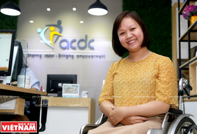 “玻璃人” 兰英 的非凡毅力 ảnh 1 “玻璃人” 兰英 的非凡毅力 ảnh 1