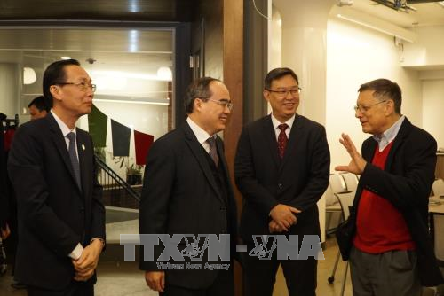为促进越南与美国教育合作开辟新前景 ảnh 1 为促进越南与美国教育合作开辟新前景 ảnh 1