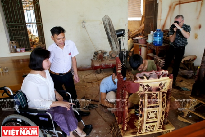 “玻璃人” 兰英 的非凡毅力 ảnh 2 “玻璃人” 兰英 的非凡毅力 ảnh 2