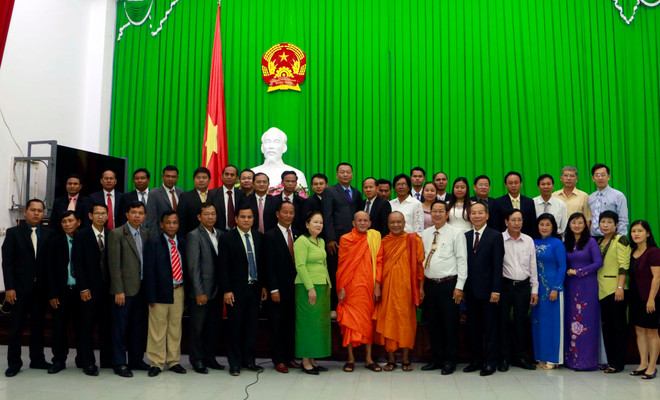 芹苴市领导会见柬埔寨宗教部代表团 ảnh 2
