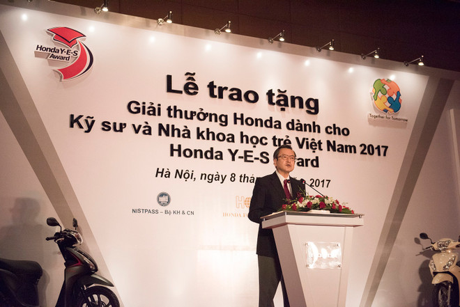 越南10名优秀年轻工程师和科学家获得2017年本田奖项 ảnh 1