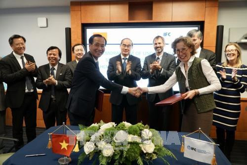 越美关系20年来取得长足进展 ảnh 1