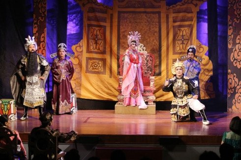 纪念越南改良曲艺术100周年发展历程的展览-表演活动开幕 ảnh 1 纪念越南改良曲艺术100周年发展历程的展览-表演活动开幕 ảnh 1