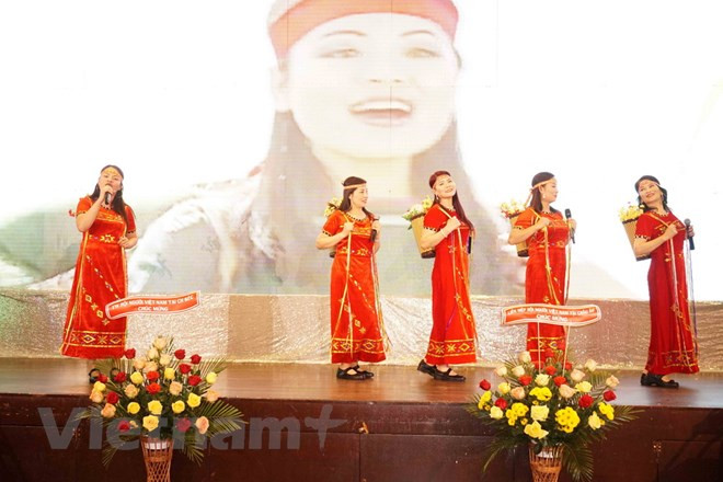 旅捷越南老战士协会举行见面会庆祝越南人民军建军74周年 ảnh 2