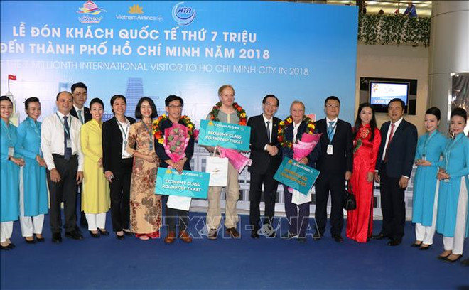 胡志明市迎来2018年第700万名国际游客 ảnh 1 胡志明市迎来2018年第700万名国际游客 ảnh 1