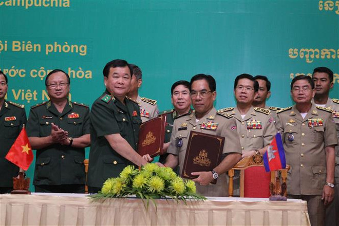 越南与柬埔寨加强边境管理合作 保持边境地区安全稳定 ảnh 2 越南与柬埔寨加强边境管理合作 保持边境地区安全稳定 ảnh 2