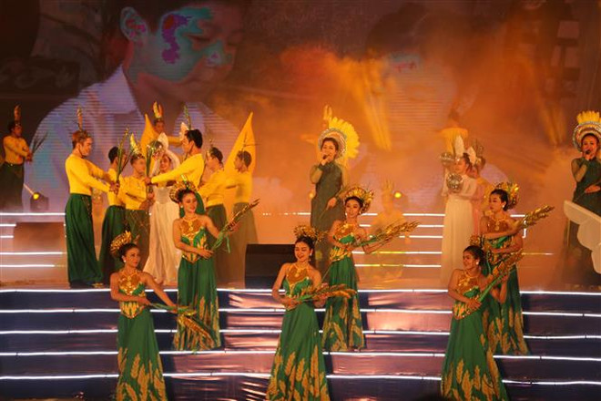 第三届越南大米节在隆安省拉开帷幕 ảnh 1 第三届越南大米节在隆安省拉开帷幕 ảnh 1