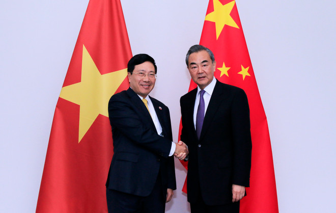 越中两国外交部长举行会谈 ảnh 1 越中两国外交部长举行会谈 ảnh 1