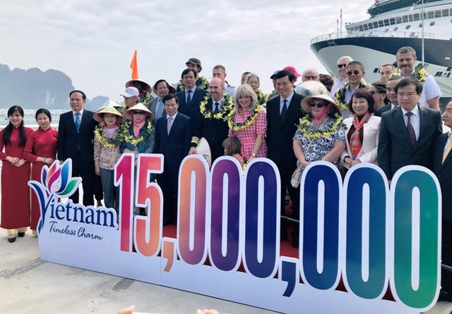 越南迎来2018年第1500万名国际游客 ảnh 1 越南迎来2018年第1500万名国际游客 ảnh 1