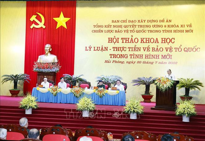 国家主席阮春福主持召开题为“新形势下捍卫祖国的理论与实践”科学研讨会 ảnh 1 国家主席阮春福主持召开题为“新形势下捍卫祖国的理论与实践”科学研讨会 ảnh 1
