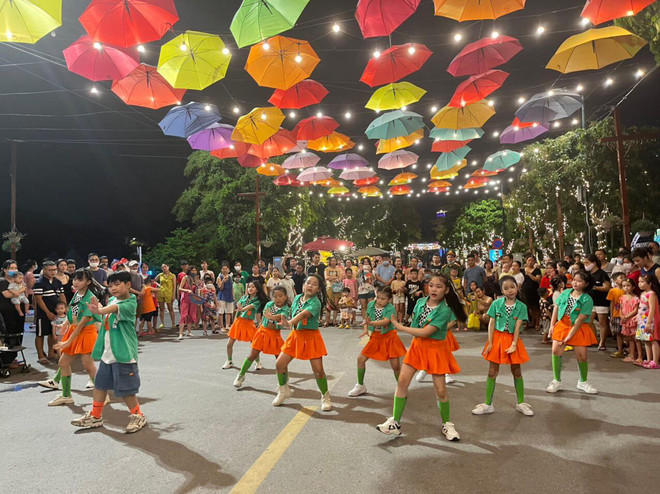 充分挖掘河内西湖郡创意文化空间的价值和潜力 ảnh 2 充分挖掘河内西湖郡创意文化空间的价值和潜力 ảnh 2