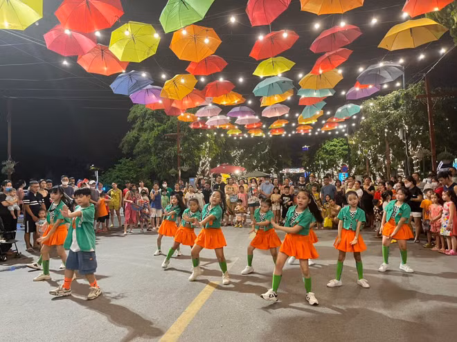 充分挖掘河内西湖郡创意文化空间的价值和潜力 ảnh 2 充分挖掘河内西湖郡创意文化空间的价值和潜力 ảnh 2