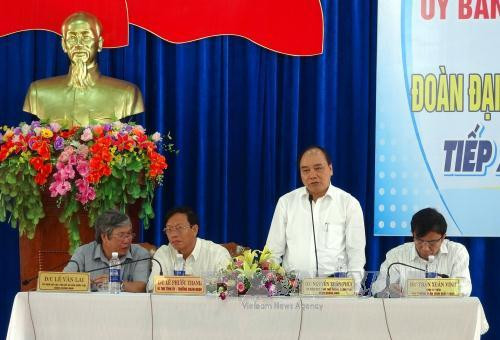 越南政府副总理阮春福接触广南省选民 ảnh 1 越南政府副总理阮春福接触广南省选民 ảnh 1