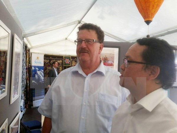 越南参加德国政府开放日 介绍越德合作发展成就 ảnh 1 越南参加德国政府开放日 介绍越德合作发展成就 ảnh 1