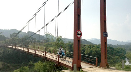 越南宣光省安山县高山偏远地区各乡建设基础设施 ảnh 1 越南宣光省安山县高山偏远地区各乡建设基础设施 ảnh 1